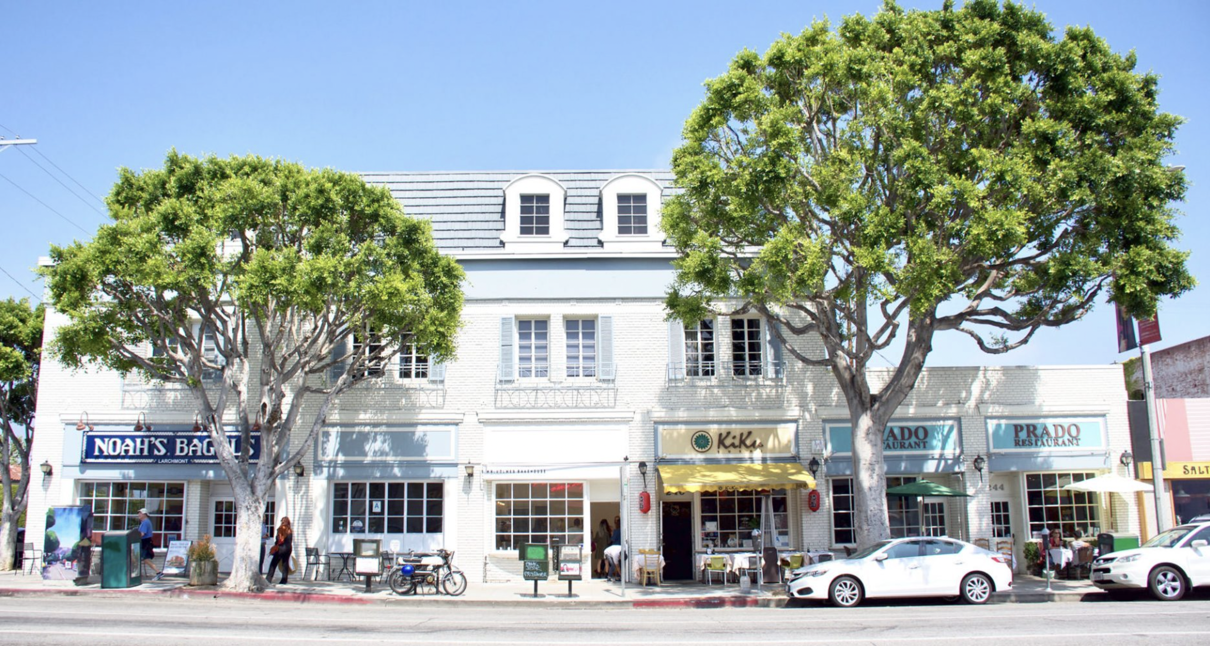 things to do in Larchmont-Village
